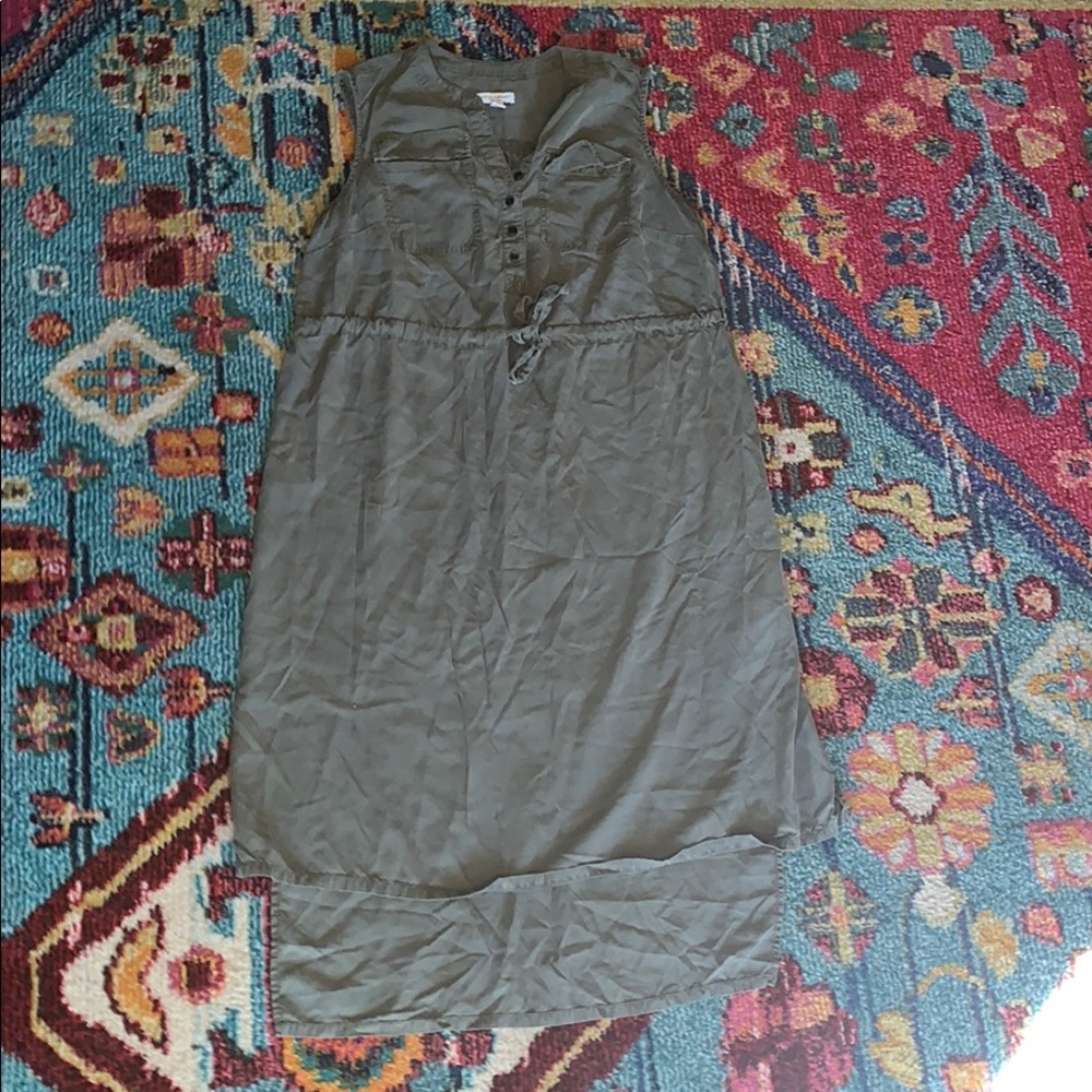 Liz Lange Maternity Dress Medium